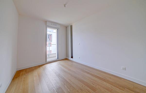Asnières Gare Appartement 2 pièces 54 m² avec terrasse 5 m²