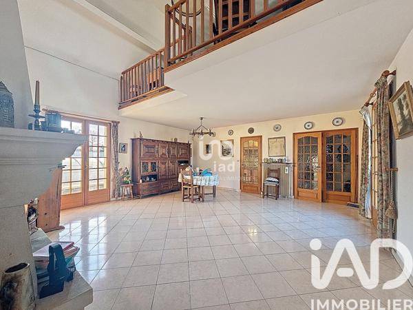 Maison à vendre 7 pièces 175 m² Les Mureaux