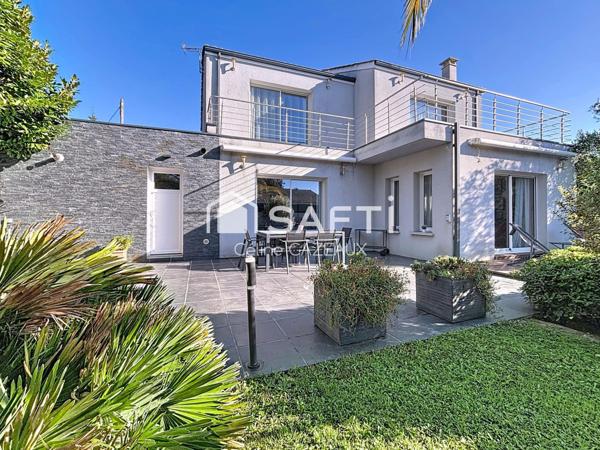 Maison familiale avec piscine, volumes généreux et vie au calme – Eysines