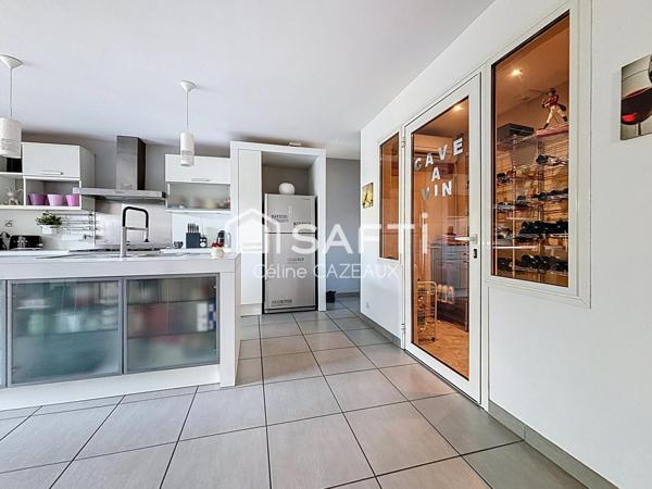 Maison familiale avec piscine, volumes généreux et vie au calme – Eysines