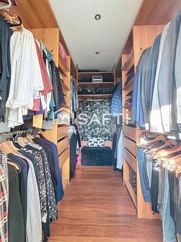 Maison familiale avec piscine, volumes généreux et vie au calme – Eysines