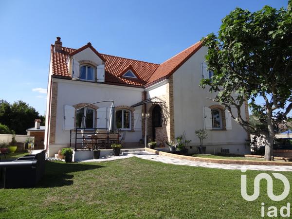 Maison à vendre 6 pièces 161 m² Évry-Grégy-sur-Yerre