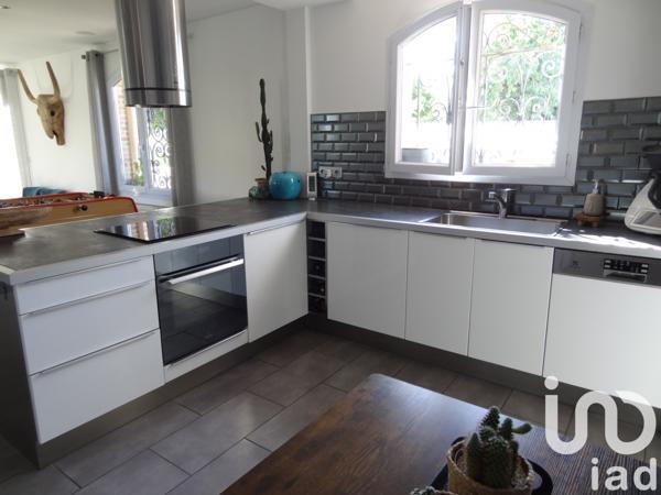 Maison à vendre 6 pièces 161 m² Évry-Grégy-sur-Yerre