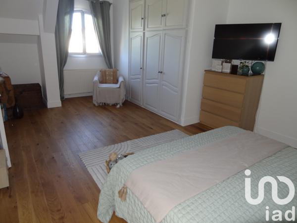 Maison à vendre 6 pièces 161 m² Évry-Grégy-sur-Yerre