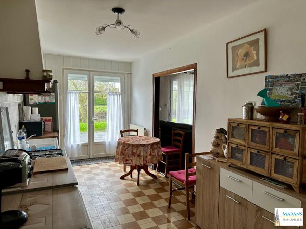 MAISON 5 PIÈCES – BORD DE RIVIÈRE – GRAND JARDIN – MARANS (17230)