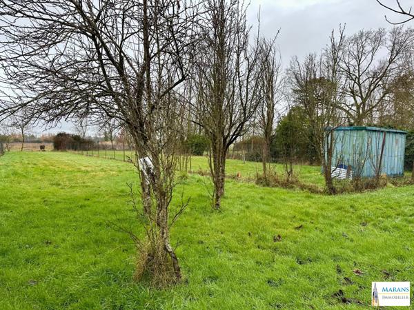 MAISON 5 PIÈCES – BORD DE RIVIÈRE – GRAND JARDIN – MARANS (17230)