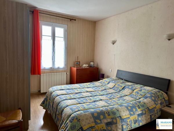 MAISON 5 PIÈCES – BORD DE RIVIÈRE – GRAND JARDIN – MARANS (17230)