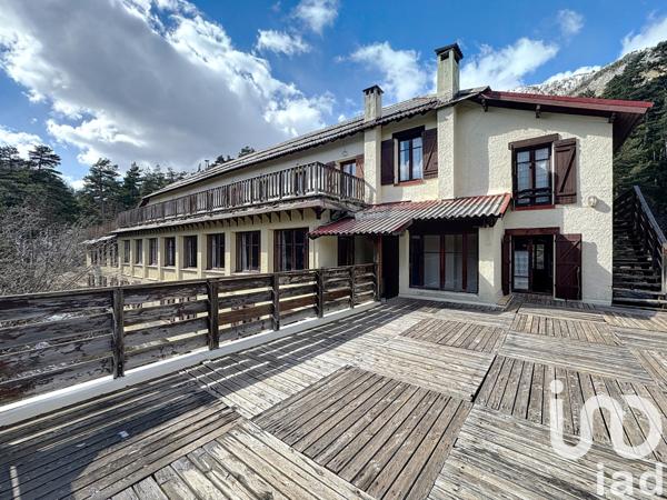 Immeuble à vendre 1 963 m² Valdeblore