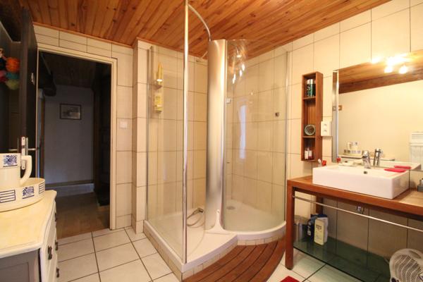 Brusque (12360) Maison en pierre rénovée à Brusque, Sud Aveyron – 143 m²