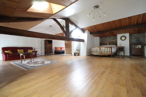 Brusque (12360) Maison en pierre rénovée à Brusque, Sud Aveyron – 143 m²