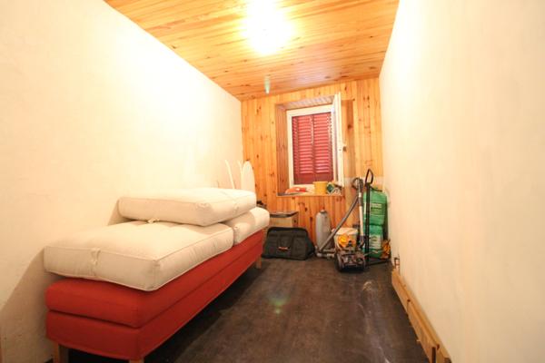 Brusque (12360) Maison en pierre rénovée à Brusque, Sud Aveyron – 143 m²