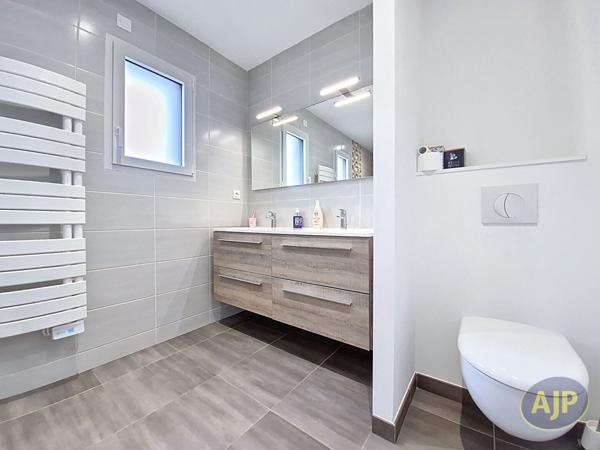 Vente maison La Roche Sur Yon : 499 900 € - AJP Immobilier La Roche-sur-Yon