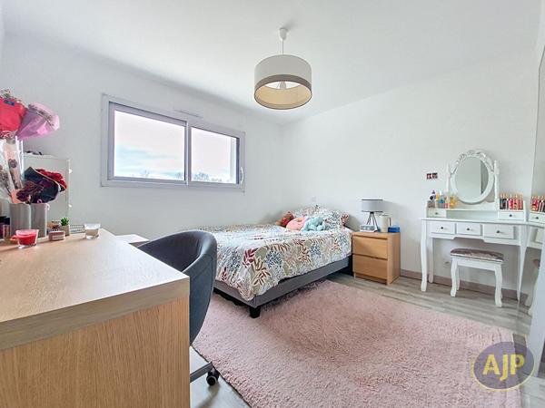 Vente maison La Roche Sur Yon : 499 900 € - AJP Immobilier La Roche-sur-Yon