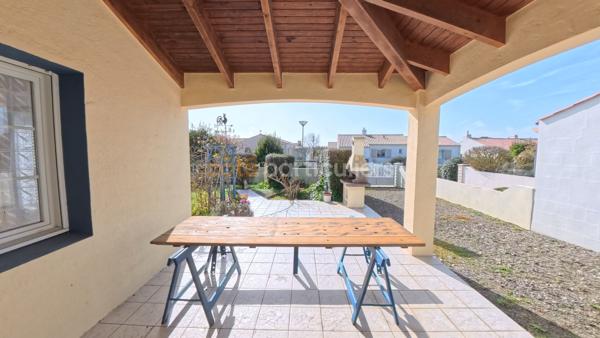 Vente
                Maison113 m² - 5 Pièces -
                    LES SABLES D OLONNE (85340)