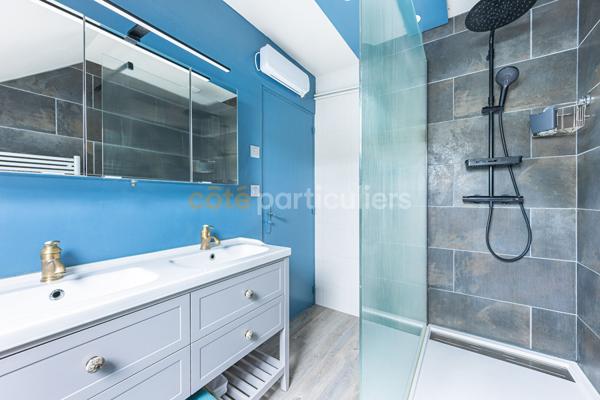 Vente
                Maison155 m² - 8 Pièces -
                    MARTIGNE FERCHAUD (35640)
