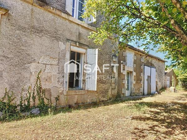 Maison en pierre et dépendances avec travaux