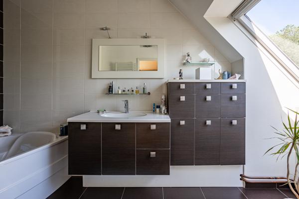 Maison
         7 pièces
        - 180 m² 470 000 € *
