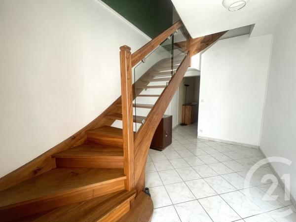 Maison à vendre  4 pièces - 105 m 2   SAUJON  - 17