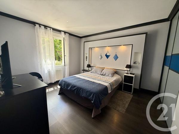 Maison à vendre  4 pièces - 105 m 2   SAUJON  - 17