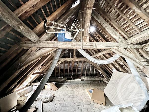 Immeuble à vendre  80 m 2   LA ROCHE POSAY  - 86