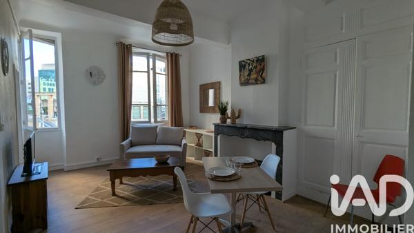 Location studio 33,02 m² Toulon