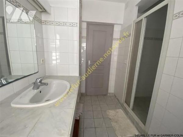 Appartement duplex en plein centre-ville d'AUDIERNE - proche de toutes les commodités