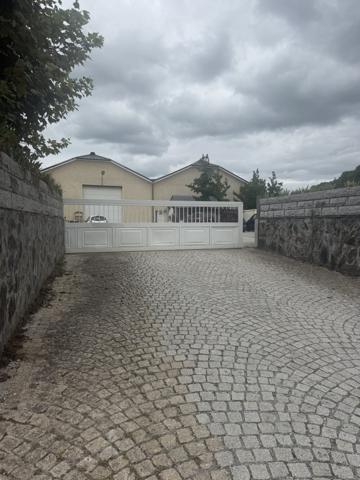 BATIMENT INDUSTRIEL ASSAT entre PAU ET NAY