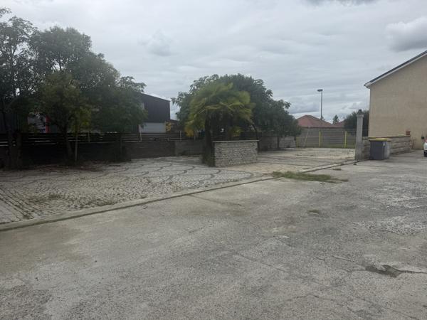 BATIMENT INDUSTRIEL ASSAT entre PAU ET NAY