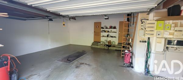 Maison à vendre 8 pièces 205 m² Saint-Jean-d'Angély