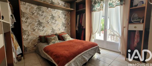 Maison à vendre 8 pièces 205 m² Saint-Jean-d'Angély