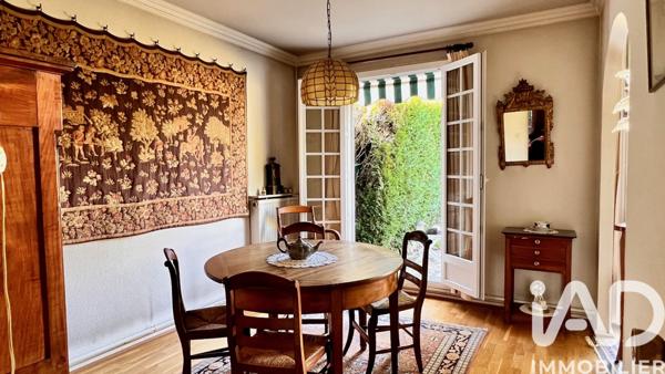 Maison à vendre 6 pièces 130 m² Vert-Saint-Denis