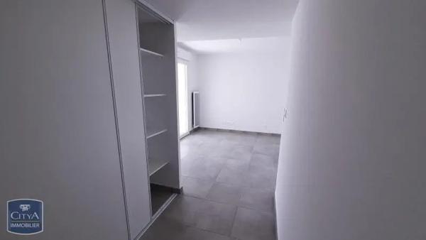 Appartement à louer 1 pièce 23.4m² Nîmes (30000)