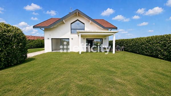 Maison
         8 pièces
        - 200 m² Bien prestige 950 000 € *