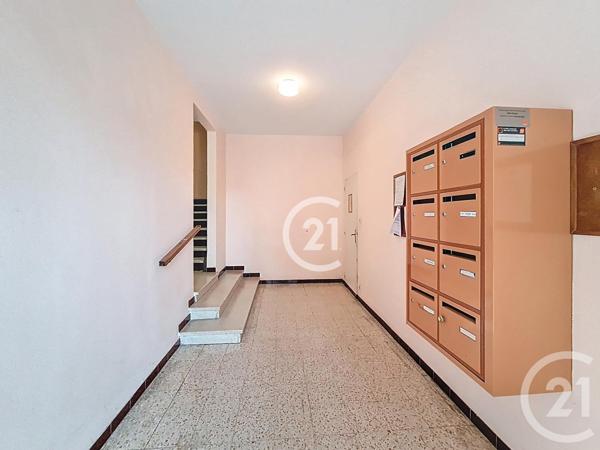 Appartement F2 à vendre  2 pièces - 45,99 m2 ARLES - 13