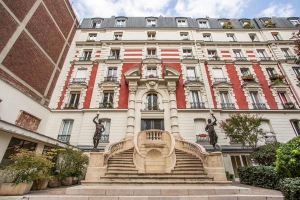 Appartement Paris 9 e - VILLA DES PLATANES