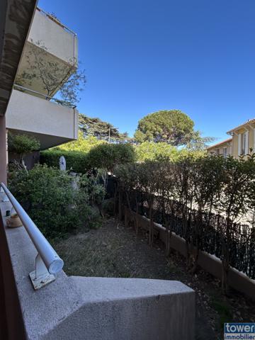 Rez de jardin
                                                                                                                                                                                                                                                                                                                        2 pièce(s)                                                                                                                                                                                                          1 chambre(s)                                                                                                                                                                                                          26  m²