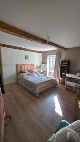 Maison de village 4 chambres avec jardin et garage