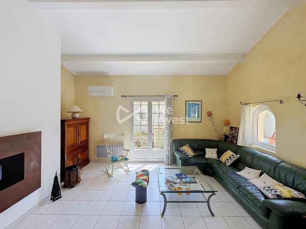 Villa avec piscine au calme