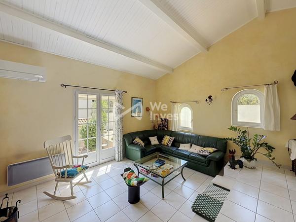 Villa avec piscine au calme