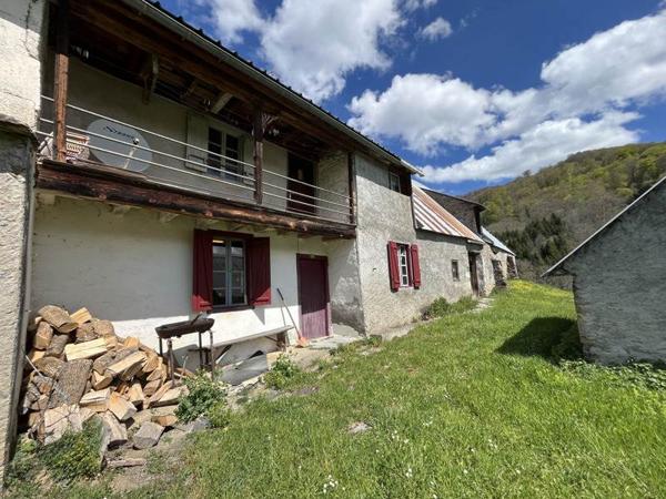 Grange à vendre |  Campan |  4 pièces | 85 m²