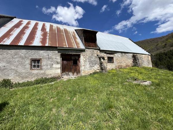 Grange à vendre |  Campan |  4 pièces | 85 m²