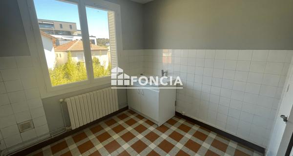 Location Appartement 4 pièces 74 m² - Valence 26000