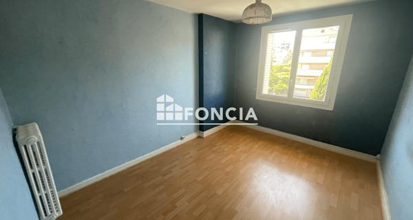 Location Appartement 4 pièces 74 m² - Valence 26000