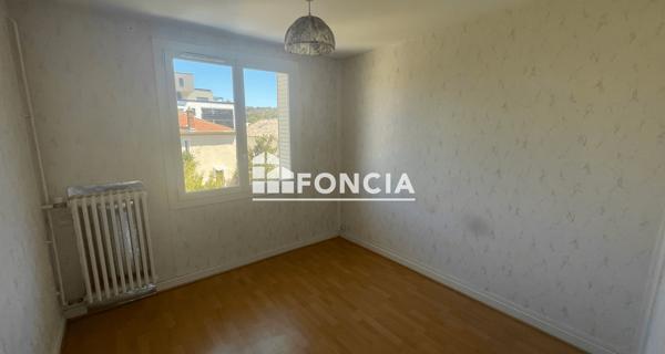 Location Appartement 4 pièces 74 m² - Valence 26000