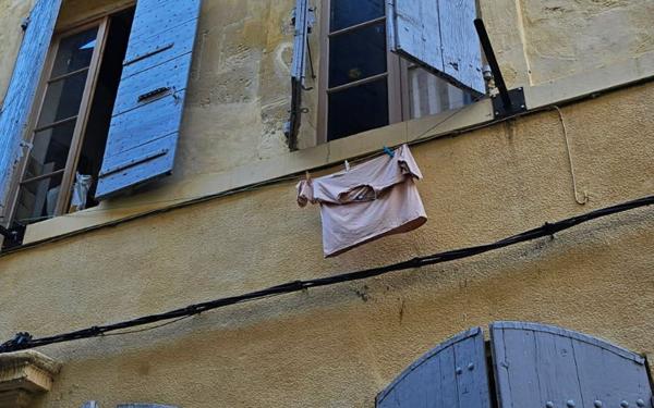 Immeuble à vendre    2 pièces •  Arles