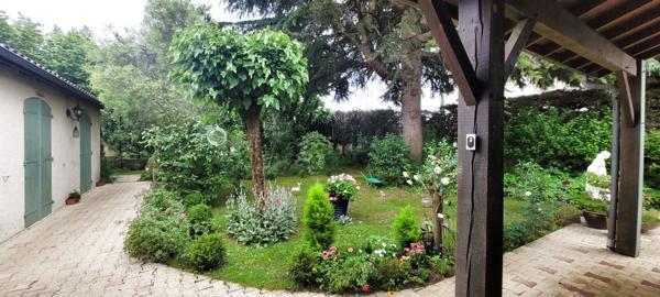 Bergerac (24100) VIAGER SANS RENTE OU NUE PROPRIÉTÉ, DAME DE 84 ANS MAISON ET APPARTEMENT BERGERAC CENTRE