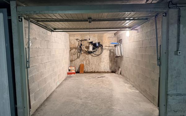 Stationnement à vendre    Nice