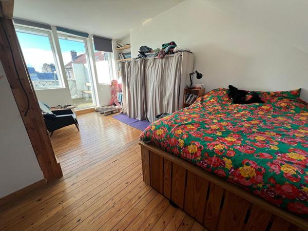 Rare à Viarme - Maison de ville 170m2 avec trois terrasses.