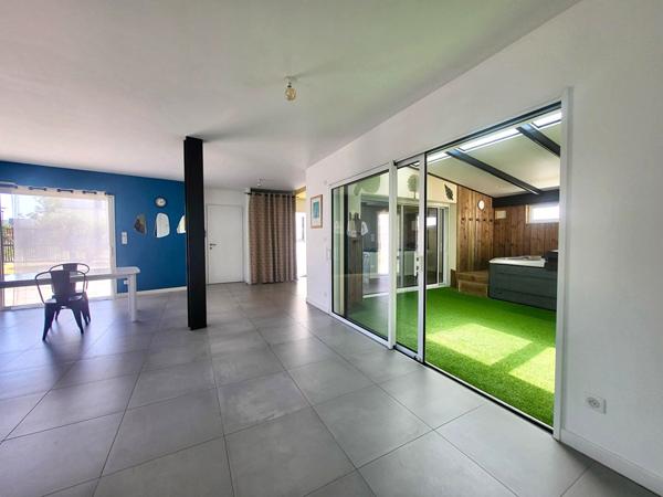 À vendre, Maison moderne à Cholet, quartier Val de Moine