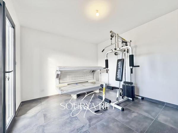 VILLA DE PLAIN-PIED,  PISCINE, CONQUES SUR ORBIEL, 110 M2